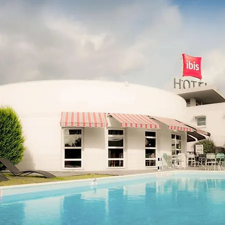 Ibis Nantes 3*