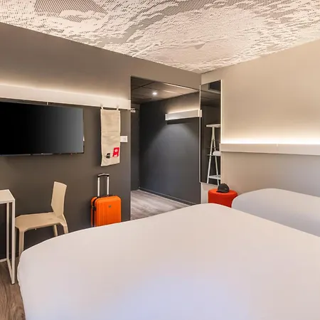 Ibis Nantes 3* Treillieres