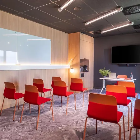 Ibis Nantes Hotel