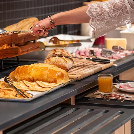 Ibis Nantes Hotel Treillières