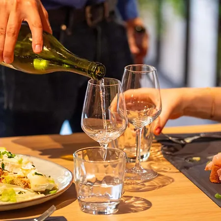 Ibis Nantes Отель