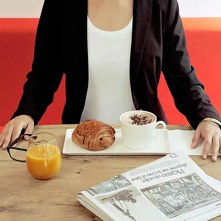 Ibis Nantes Отель Трейер