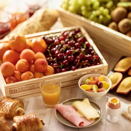 Отель Ibis Nantes