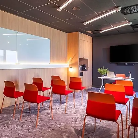 Ibis Nantes Hotel 3*