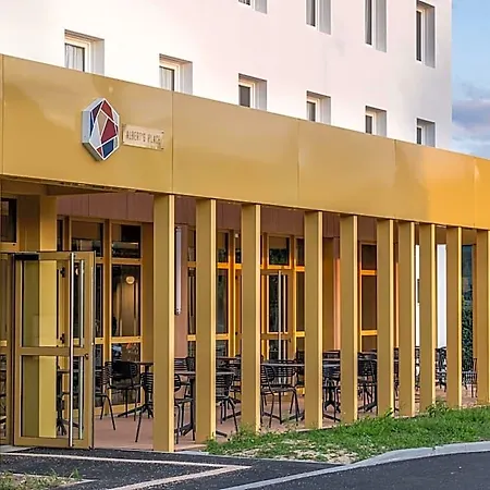Ibis Nantes Hotel