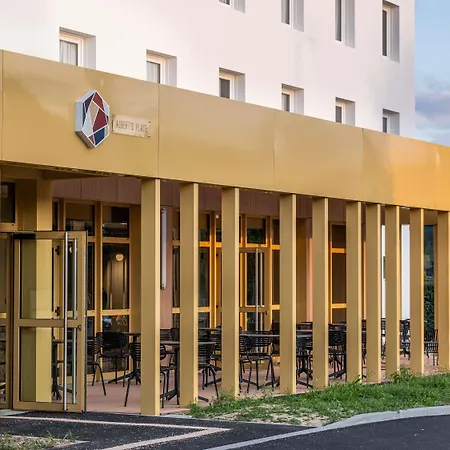 Ibis Nantes Treillières