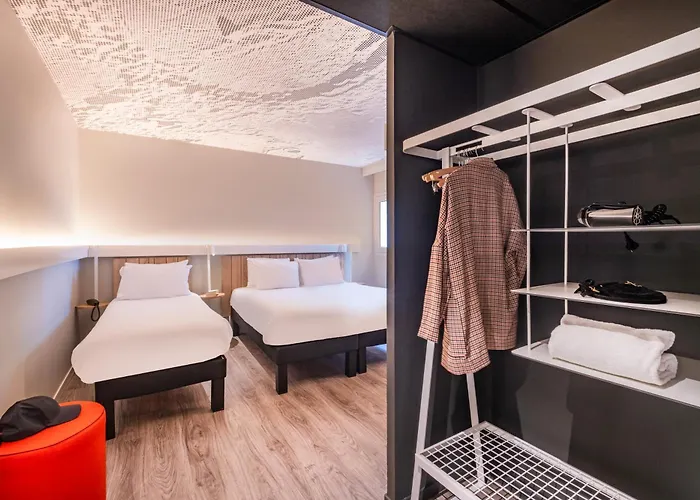 Hotel Ibis Nantes 3*