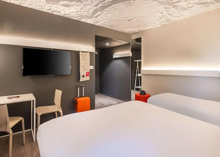 Ibis Nantes Treillières