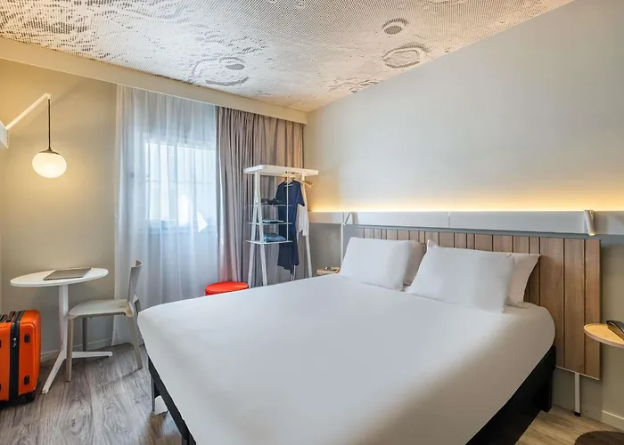 Ibis Nantes Hotel