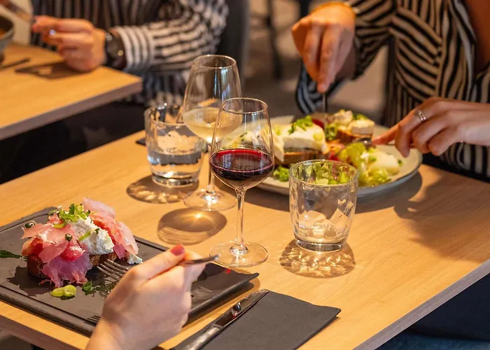 Ibis Nantes Treillières