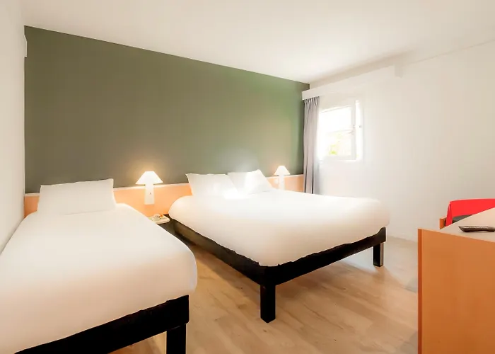 Ibis Nantes Treillières