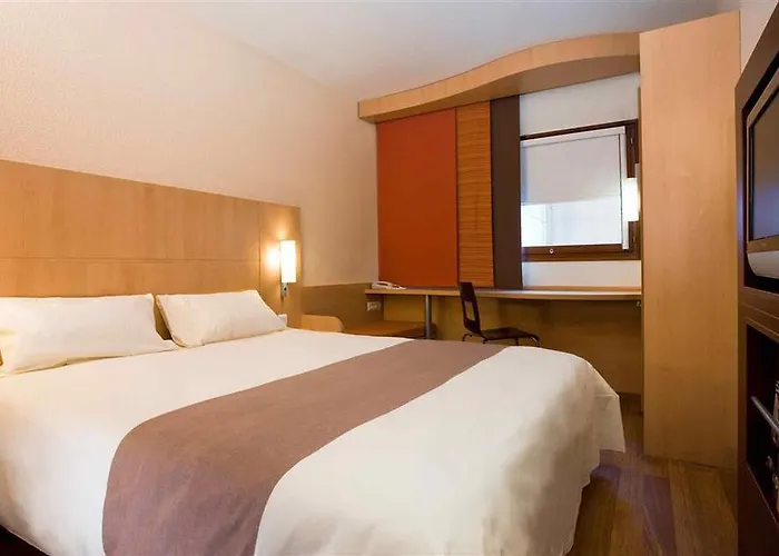 Ibis Nantes 3*